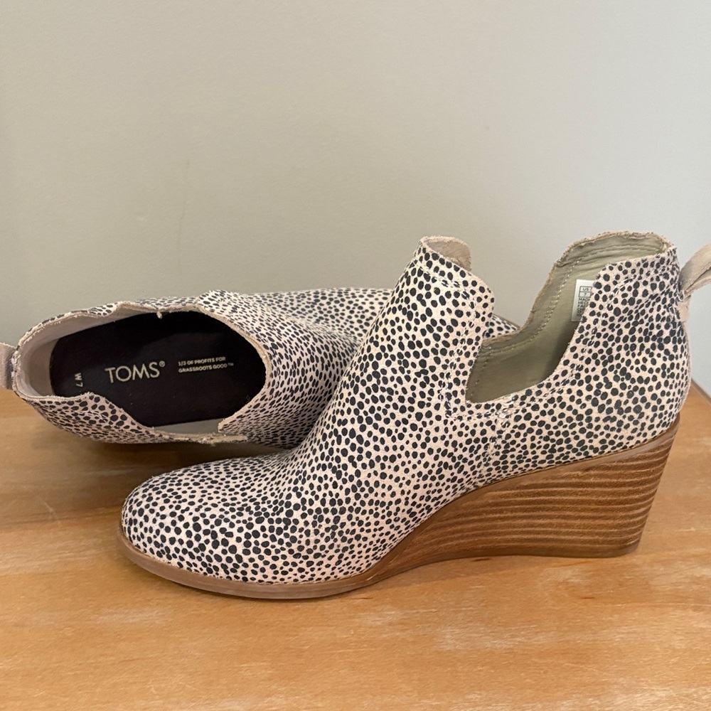 TOMS Kallie Wedge Booties in Mini Cheetah Print